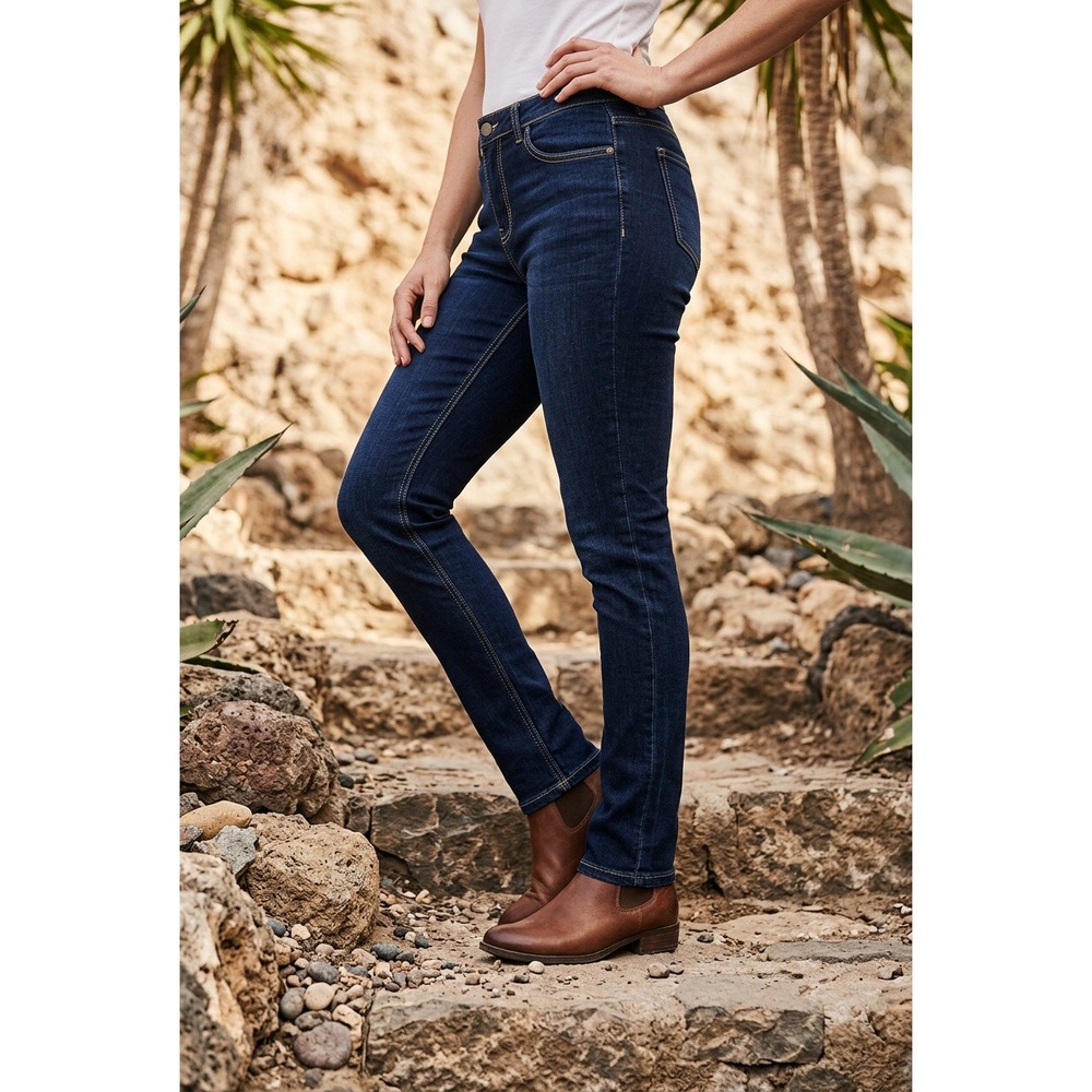 New York & Company 16 Curvy Skinny Jeans Dark Wash Blue Denim Size 16 Average